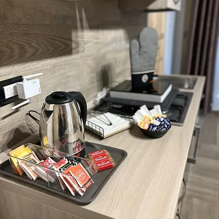 Apartment Airport Air Terminal 21 *