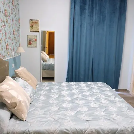 Airport Air Terminal 21 Apartment Naples